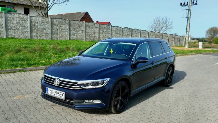 Volkswagen Passat cena 55000 przebieg: 302000, rok produkcji 2016 z Jelcz-Laskowice małe 46